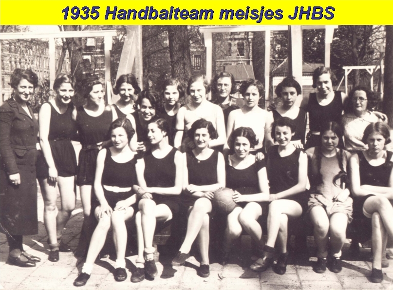 1935-handbal-meisjes