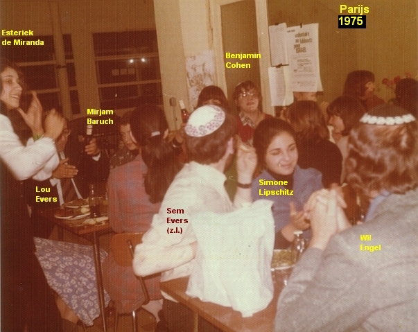 1975-1976-4-Parijs-01-Joodse mensa-met namen-onvoll