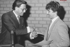 1979-1980-28-mei-opening-diploma-07-met naam