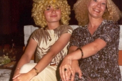 1985-1986-Paula&Ellen